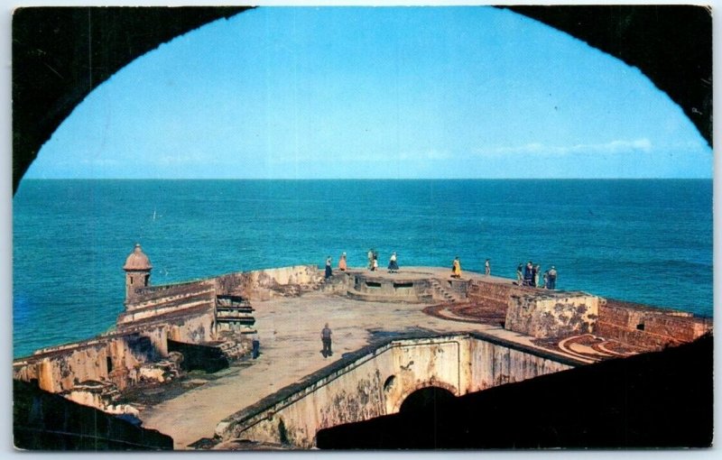 Postcard - Fortress El Morro at the entrance to San Juan Harbor - Puerto Rico