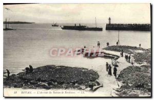 Old Postcard The Arrival of Royan Bordeaux Boat