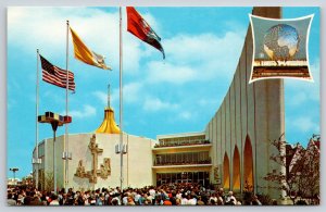 New York 1964-65 Worlds Fair~Vatican Pavilion~Inset Unisphere~Flags~Vintage PC