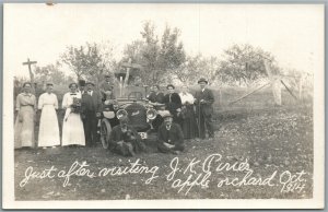 WILLIAMSTOWN VT APPLE ORCHARD GUESTS w/ DOG ANTIQUE REAL PHOTO POSTCARD RPPC