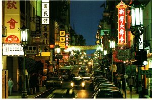 VINTAGE CONTINENTAL SIZE POSTCARD TRAFFIC STREET SCENE CHINATOWN GRANT AVENUE