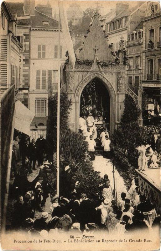 CPA DREUX-Procession de la Féte-Dieu-La Bénédiction au Reposoir (177613)