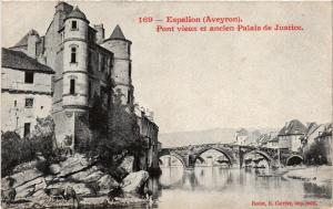 CPA ESPALION - Pont vieux et ancien Palais de Justice (290046)