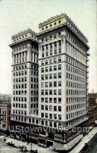 Wells Building - MIlwaukee, Wisconsin WI Postcard