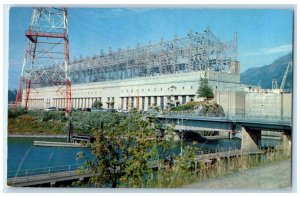 c1960 Powerhouse Generators Exterior Bonneville Dam Oregon Washington Postcard