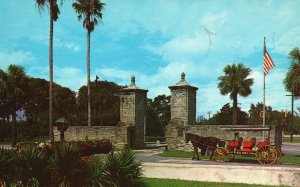 Vintage Postcard 1961 The Old City Gates Castillo De San Marcos Nat'l Mnmt FL