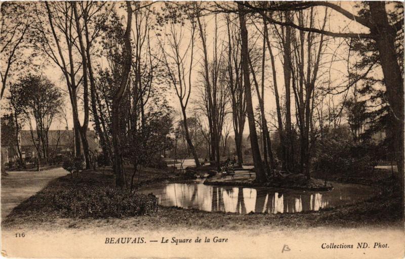CPA BEAUVAIS - Le Square de la Gare (423755)