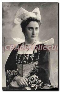 Postcard Old Lady in Pont Aven Brittany study of caps