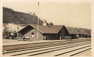 RPPC Canadian Pacific Railway LAKE LOUISE Railroad Depot c1920s Vintage Postcard 