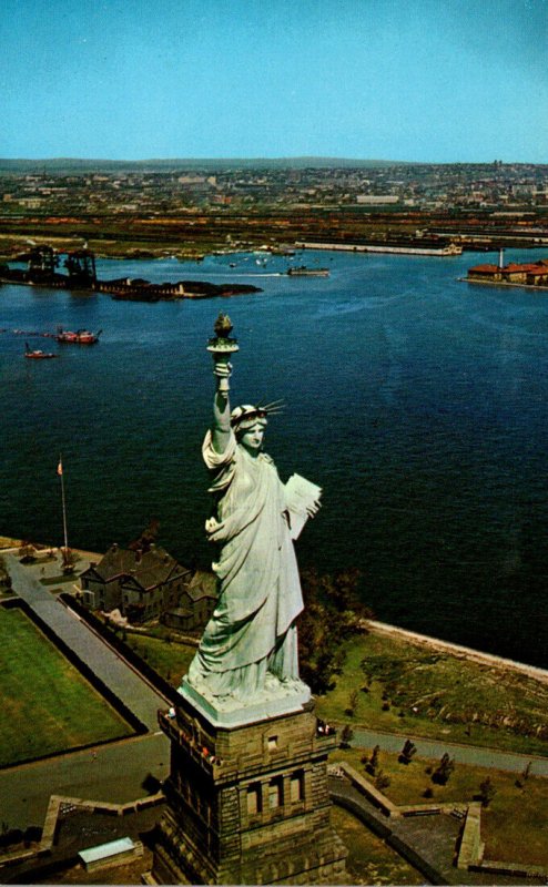 New York City Statue Of Liberty