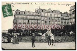 Postcard Old Levallois Perret A corner of the Mayor's Gardens Statue Essor