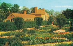 USA The Mount Vernon Flower Garden and Greenhouse 04.23