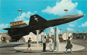 Postcard New Tork World Fair US Space Park X15 Rocket Plane 23-7973