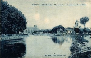 CPA Nogent sur Seine- Les grands moulins et l'Eglise FRANCE (1007558)