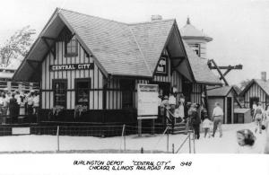 Chicago Illinois Burlington Depot Real Photo Vintage Postcard K87722