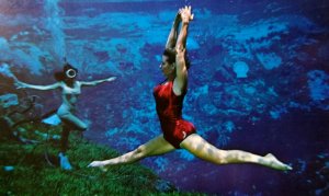 Weeki Wachee Mermaids Florida Postcard Lady Underwater Doing Split Show Chrome