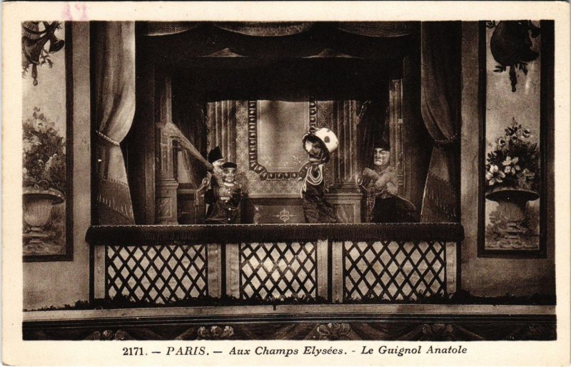 CPA AK PARIS Aux Champs-Elysées Guignol Anatole (971203)