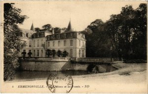 CPA Ermenonville - Le Chateau et les Fosses (1032250)