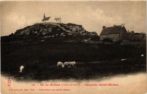 CPA Bretagne Ile de Bréhat Chapelle St-MICHEL (984305)