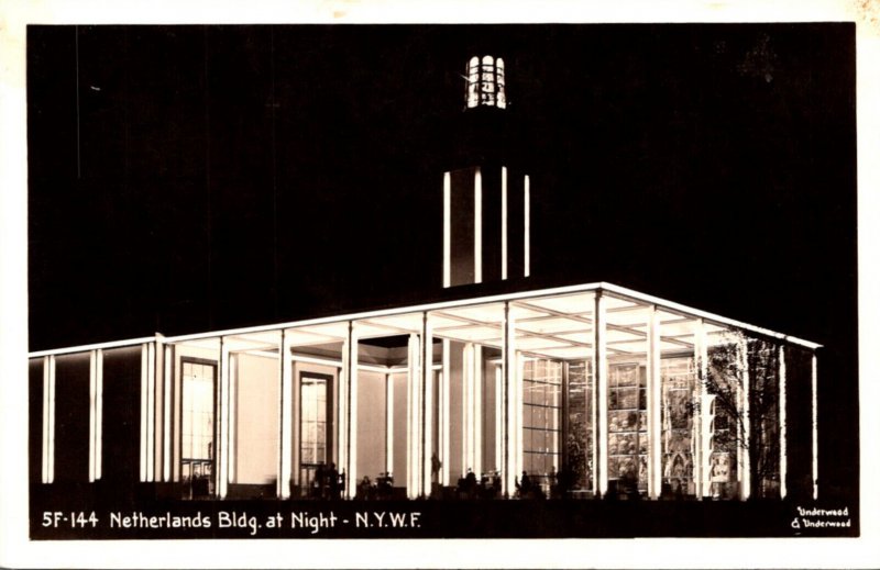 New York World's Fair 1939 Netherlands Building At Night Real Photo