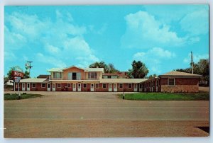 Murdo South Dakota Postcard Chuck's Motel Virley Gunsalus c1960 Vintage Antique