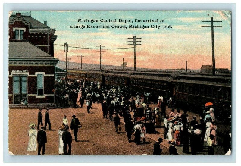 C.1910 Michigan Central Depot, Michigan City, Ind. Postcard P166 