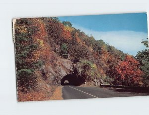 Postcard Famous tunnel on Skyline Drive, Shenandoah National Park, Virginia