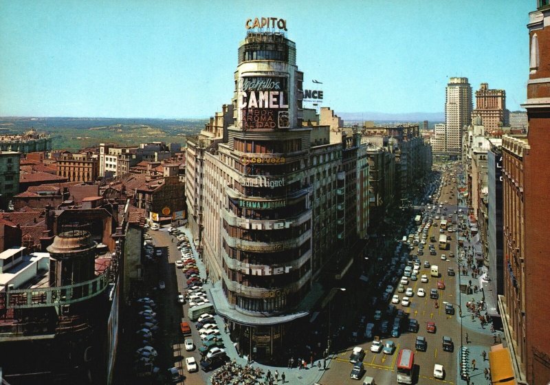 Vintage Postcard Madrid Avenida De Jose Antonio Avenue Madrid Spain SE