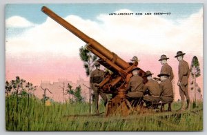 US Army Anti-Aircraft Gun And Crew Postcard A43