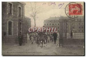 Postcard Old Army Barracks The departure for & # 39exercice Horse