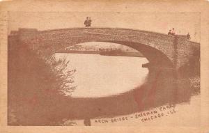 CHICAGO, IL  Illinois      MEN ON ARCH BRIDGE-SHERMAN PARK      1911 Postcard