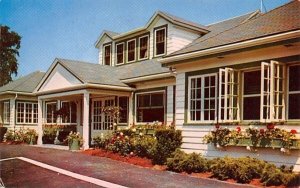 Leland's Restaurant in Plymouth, Massachusetts