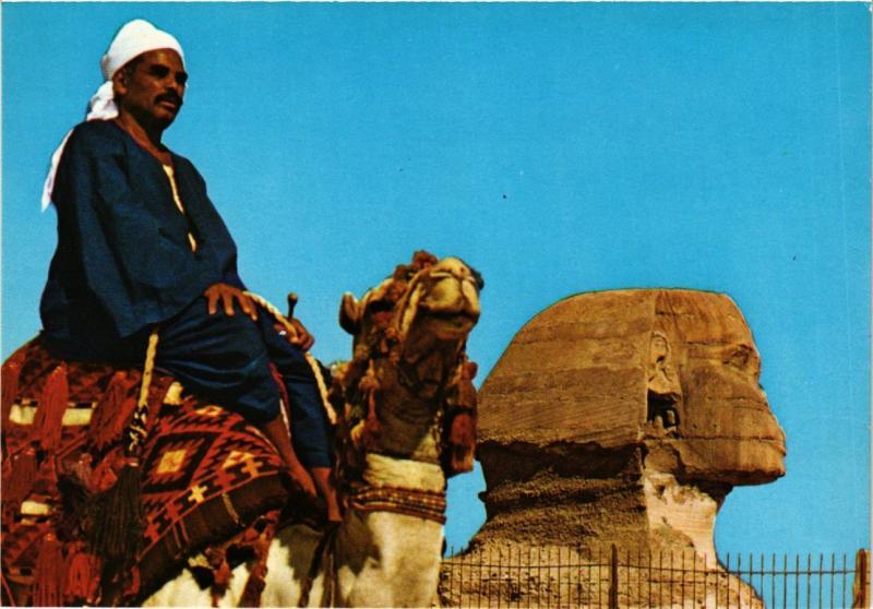 CPM EGYPTE Giza-Camel driver near the famous Sphinx (343852)