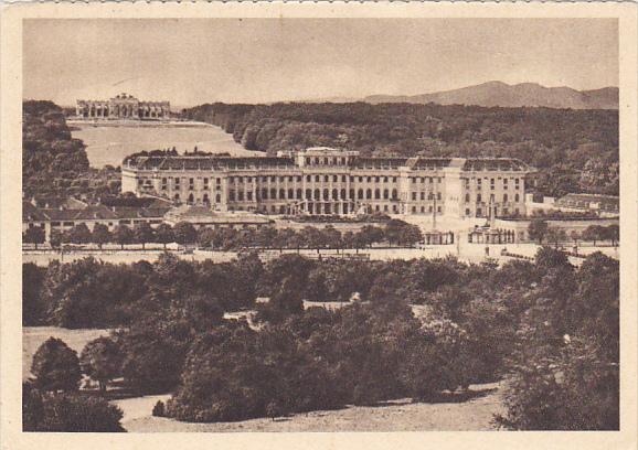 Austria Vienna Wien Schoenbrunn Blick Auf Die Gloriette