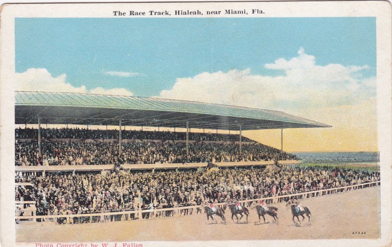 HIALEAH, near MIAMI, Florida; The Race Track, Horse Race, 10-20s