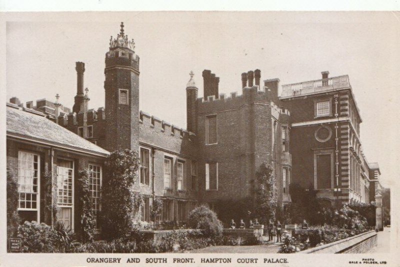 Middlesex Postcard - Orangery and South Front - Hampton Court Palace Ref TZ10738