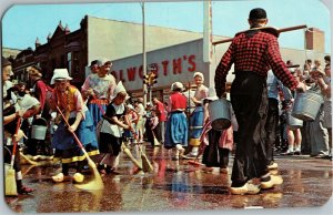 Street Scrubbing Tulip Time Holland MI Woolworth's Vintage Postcard P23