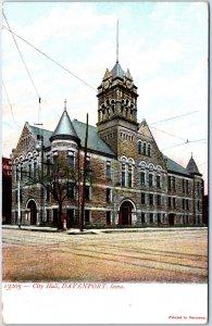 VINTAGE POSTCARD THE CITY HALL BUILDING AT DAVENPORT IOWA c. 1905