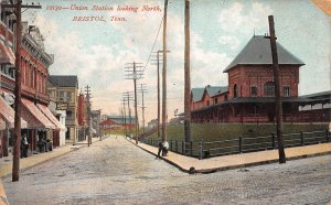 Bristol Tennessee Union station, Looking North, Color Lithograph Postcard U8524