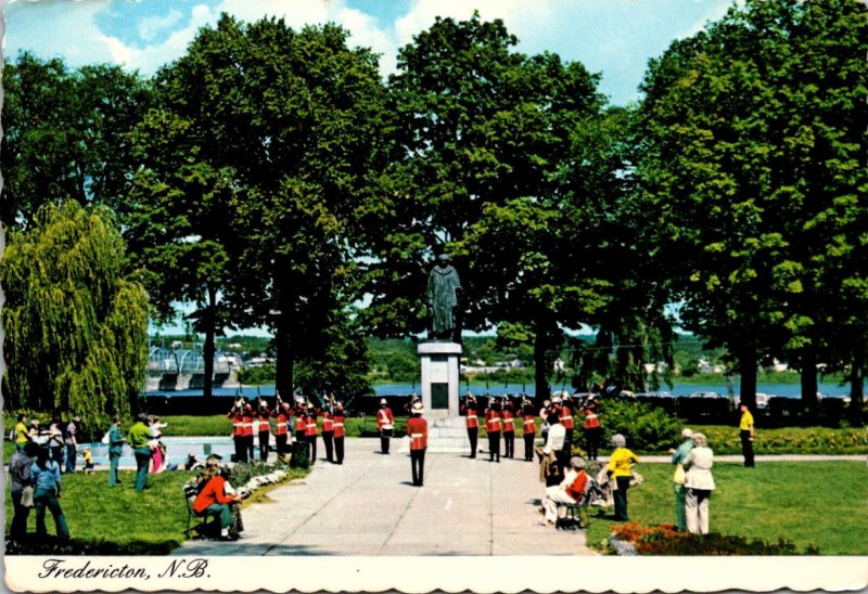 Canada Fredericton Lord Beaverbrook State At Officer Square Change Of The Guard