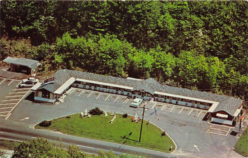 Meriden Connecticut~Meriden Arms Motel~Wilbur Cross Highway Rt 5~1964 Roadside