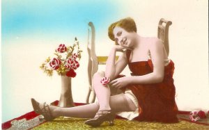 Erotic lady, with roses· Olod vintage French photo postcards