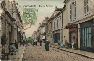 CPA CHATEAUDUN - Rue de CHARTRES (33757)