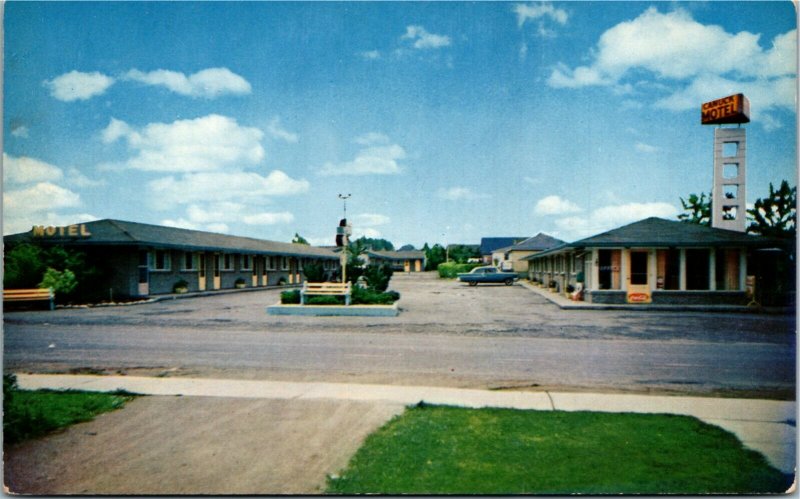 Postcard ON Niagara Falls The Canuck Motel Classic Car RARE 1960s K9