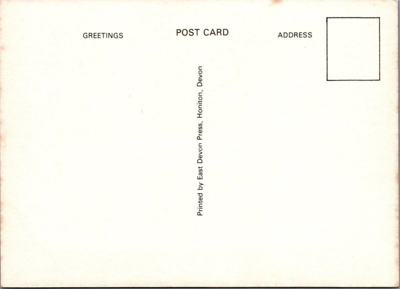 Devon Postcard - Allhallows Museum, Honiton, Lace Working  RR22367