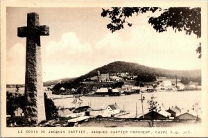 VINTAGE POSTCARD JACQUES CARTER MONUMENT AT GASPE QUEBEC CANADA c. 1930