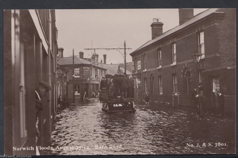 Norfolk Postcard - Norwich Floods - Barn Road - August 1912 - 8836 