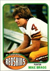 1976 Topps Football Card Mike Bragg Washington Redskins sk4458