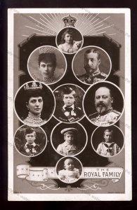 ROY127 - King Edward VII - with Queen Alexandra & their Family - postcard