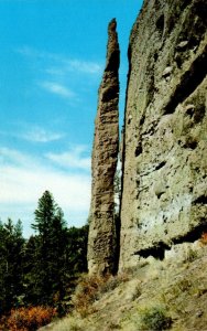 Yellowstone National Park Chimney Rock On Eastern Approach Road